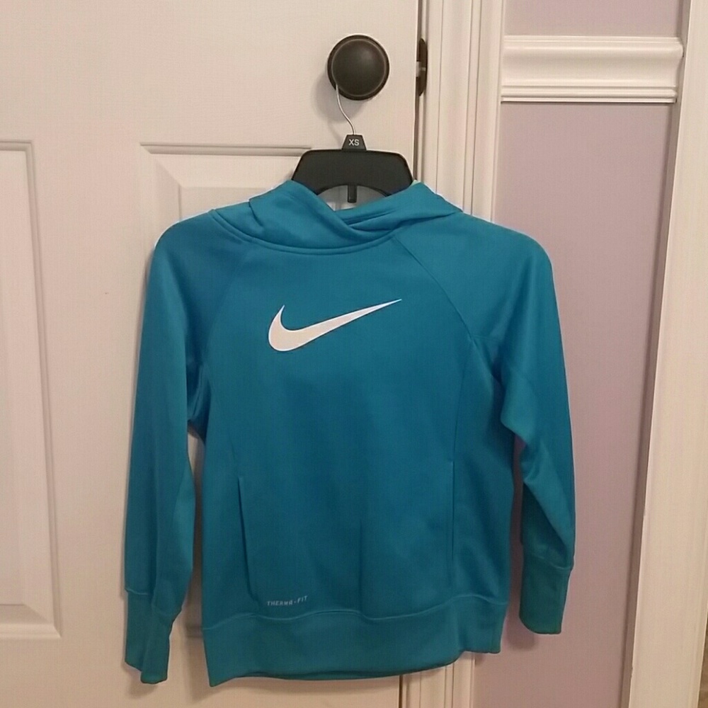 Blue Nike sweat shirt